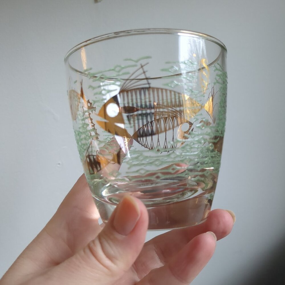 [SOLD] Vintage 1950s MCM Libbey Glass Atomic Tumbler Marine Life Fish